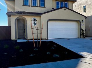 4801 Happy Hallow Dr, Folsom, CA 95630