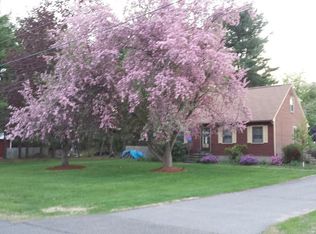 579 Somers Rd, East Longmeadow, MA 01028