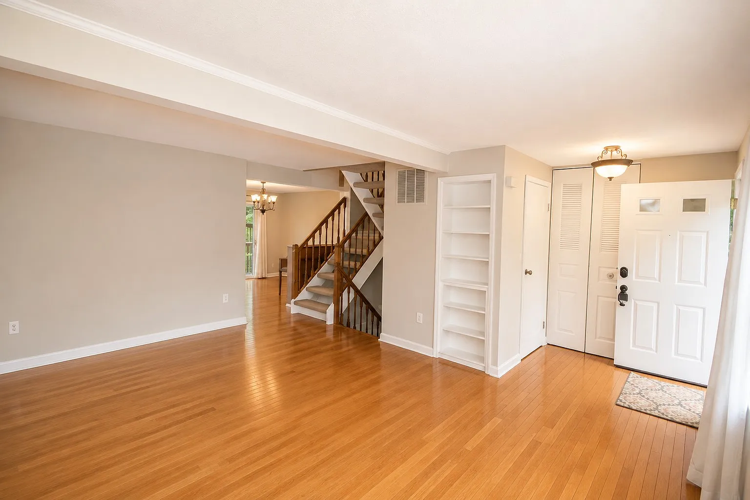 3 bed, 3.5 bath, 1770 sqft, $2,650 — Photo 3