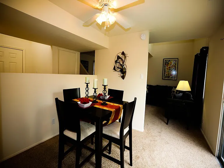 Cherry Creek Apartments — Photo 21