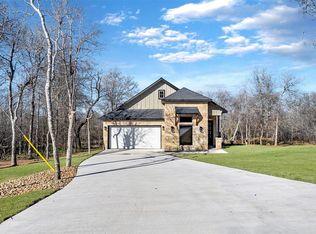 184 Heleakala Dr, Bastrop, TX 78602