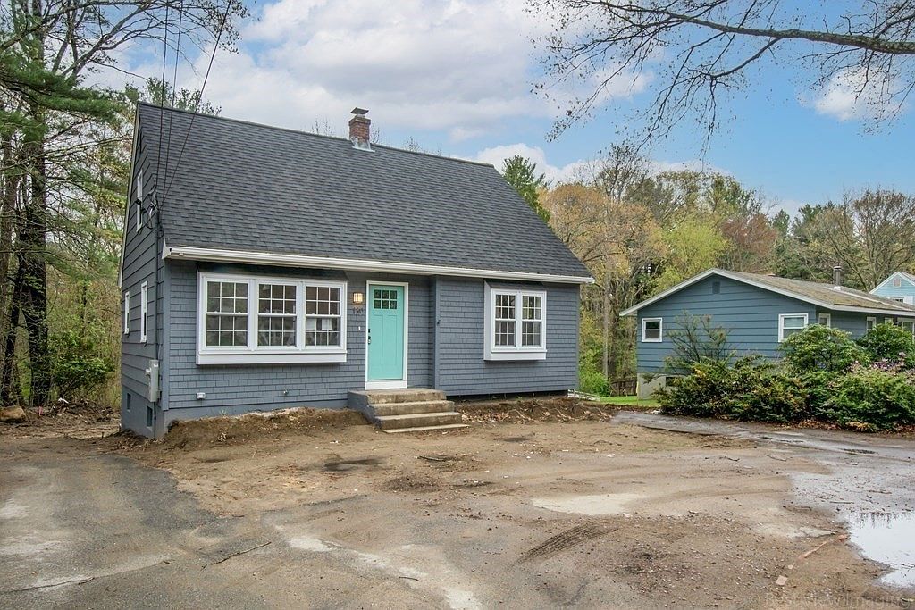 139 Blackstone St, Blackstone, MA 01504 Zillow