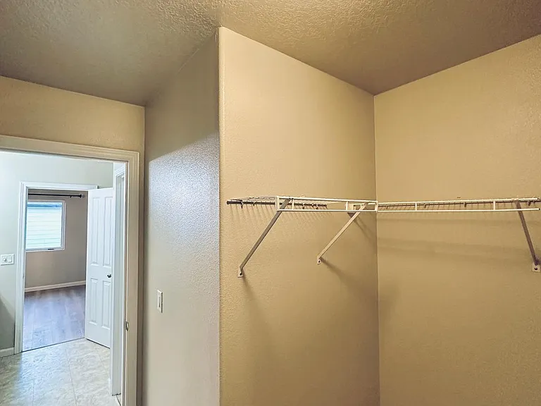 3374 SE Meadowview Way — Photo 25