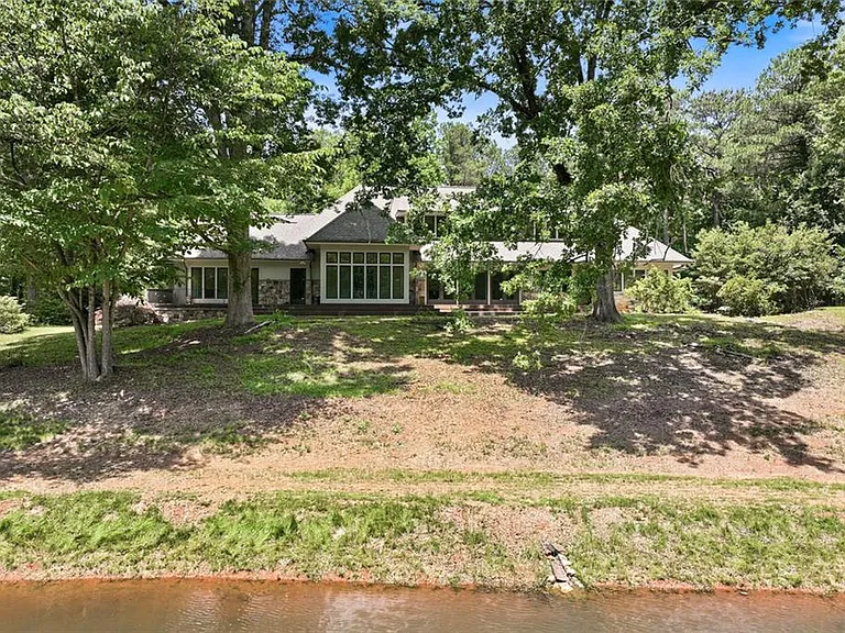 3735 Smithtown Rd — Photo 7