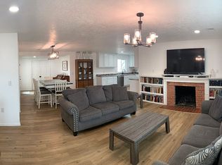 1220 E 16th St, Farmington, NM 87401