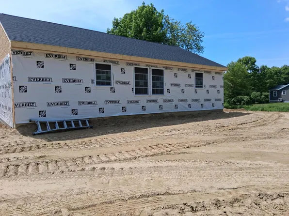1124 Post Road, Bowdoinham, ME 04008