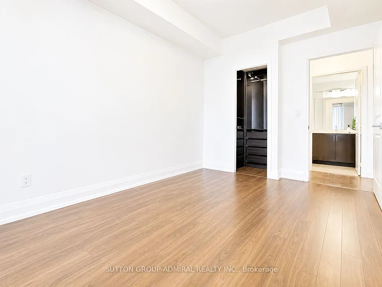 7171 Yonge St #405 — Photo 18