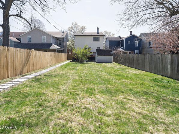 230 N 4th St, Lewisburg, PA 17837