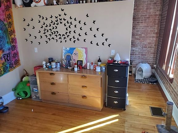 3rd image of 77 Court St APT 1