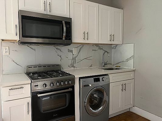 1st image of 291 Pleasant Ave