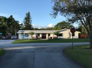 7555 SW 164th St, Palmetto Bay, FL 33157