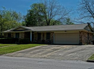 805 W Stone St, Brenham, TX 77833