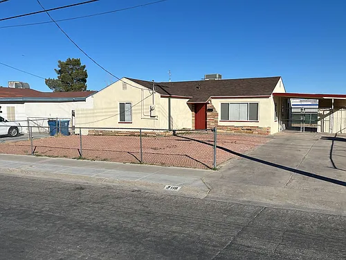 118 Ash St Photo 1