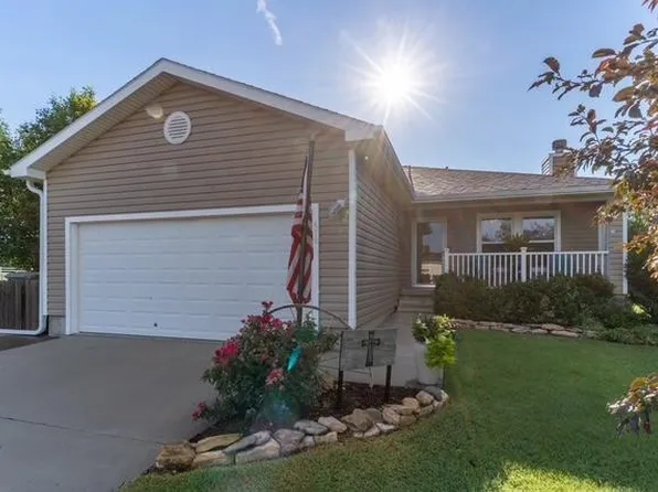 410 Josephine Dr, Hays, KS 67601