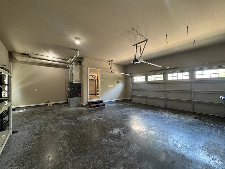4467 Castlerock Dr — Photo 33