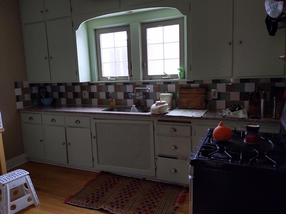 2nd image of 310 S Charter St #1