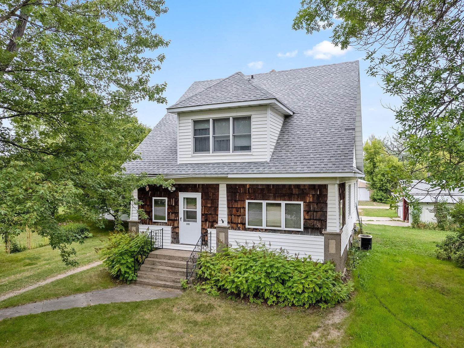 310 2nd St SE, Sebeka, MN 56477 MLS 6425814 Zillow