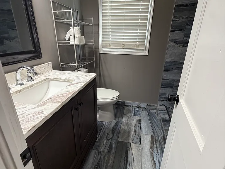1614 N Oakland Ave — Photo 11