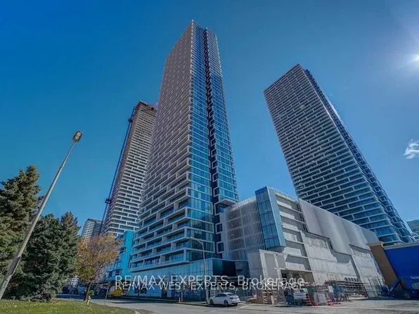 898 Portage Pkwy, Vaughan, ON