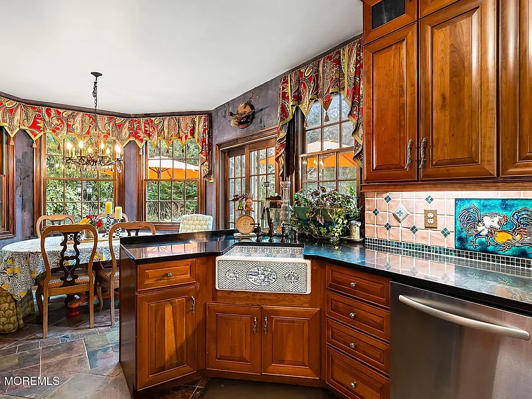 71 Oak Pl — Photo 14