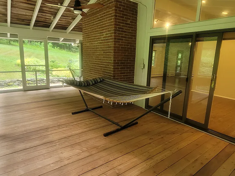 38 High Noon Rd — Photo 2