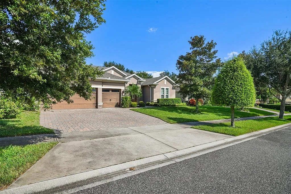 5 bed, 3.0 bath, 3485 sqft, $3,900 — Photo 3