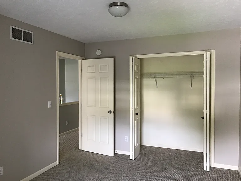704 Stevens Pointe Dr SE — Photo 12