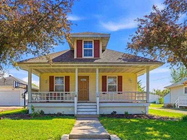 306 D Ave, Kalona, IA 52247