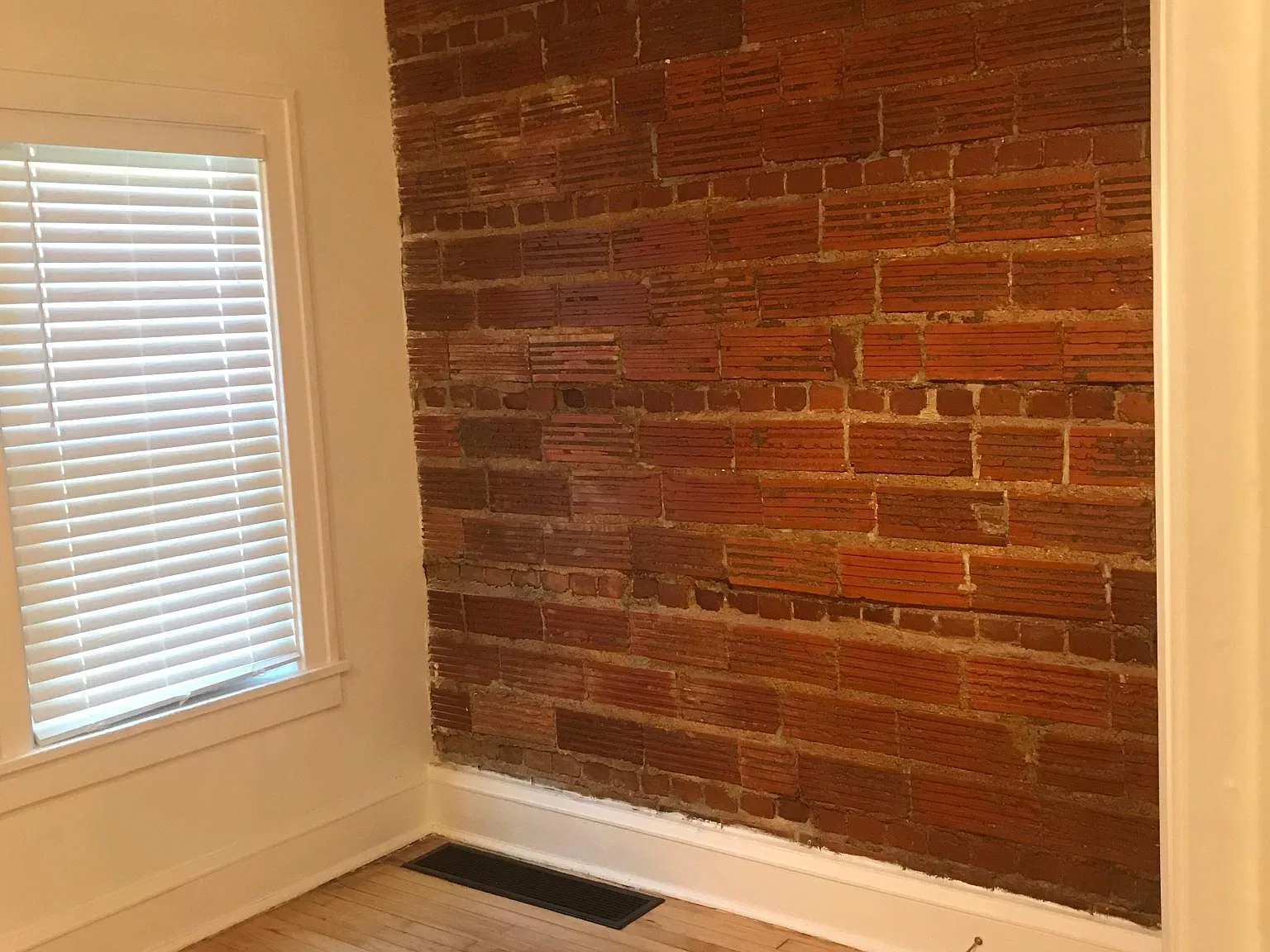 8107 Lake Ave — Photo 2