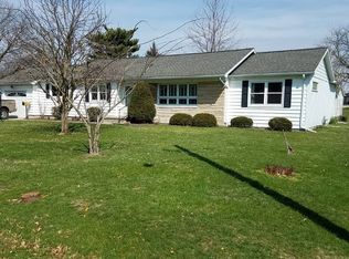1008 W Spruce St, Robinson, IL 62454