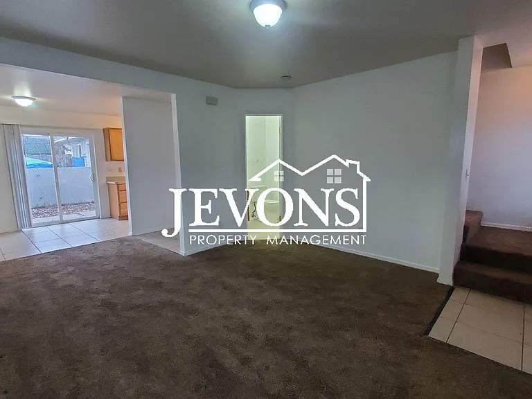 309 N Naches Ave #4 — Photo 4