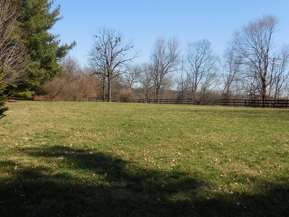 2nd image of 2 Foxley Ln Lot D