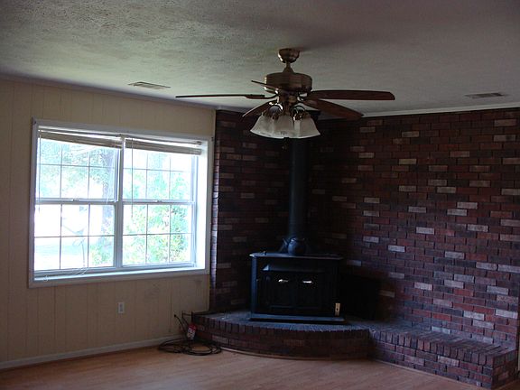 3rd image of 8170 S Marcus St