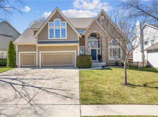 14404 Barton St, Overland Park, KS 66221