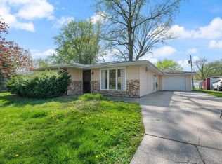 624 14th Ave, Hampton, IL 61256