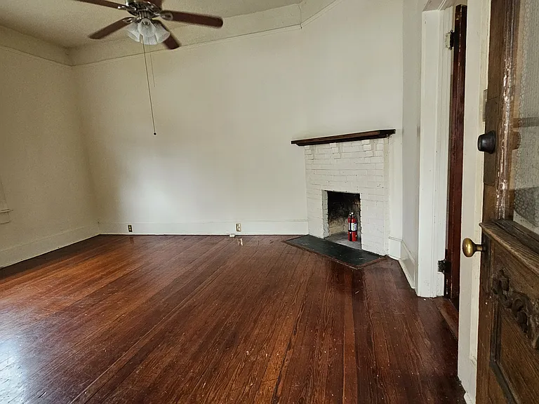 308 NW 2nd St #A — Photo 7