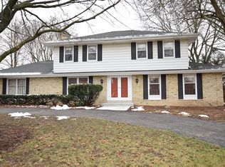 N79W16297 Longwood St, Menomonee Falls, WI 53051