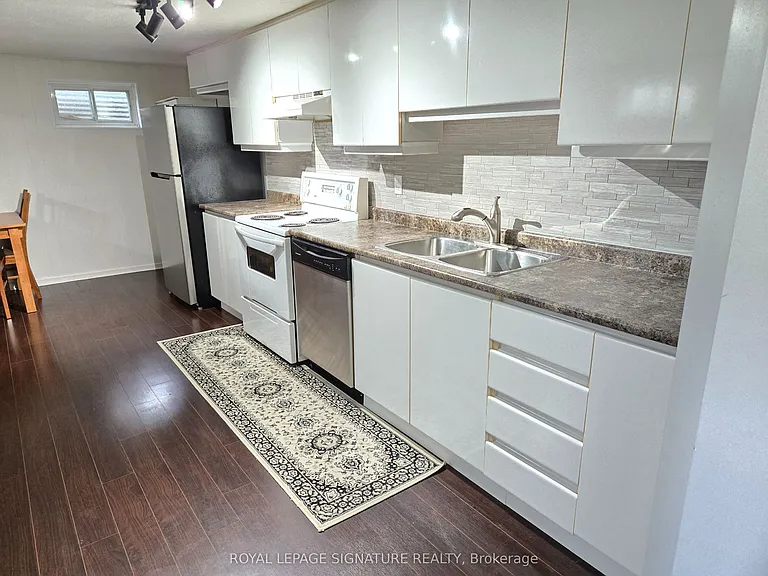 2026 Fontwell Cres #B — Photo 6