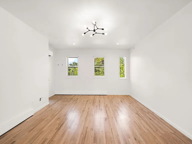 1715 15th St #5 — Photo 8