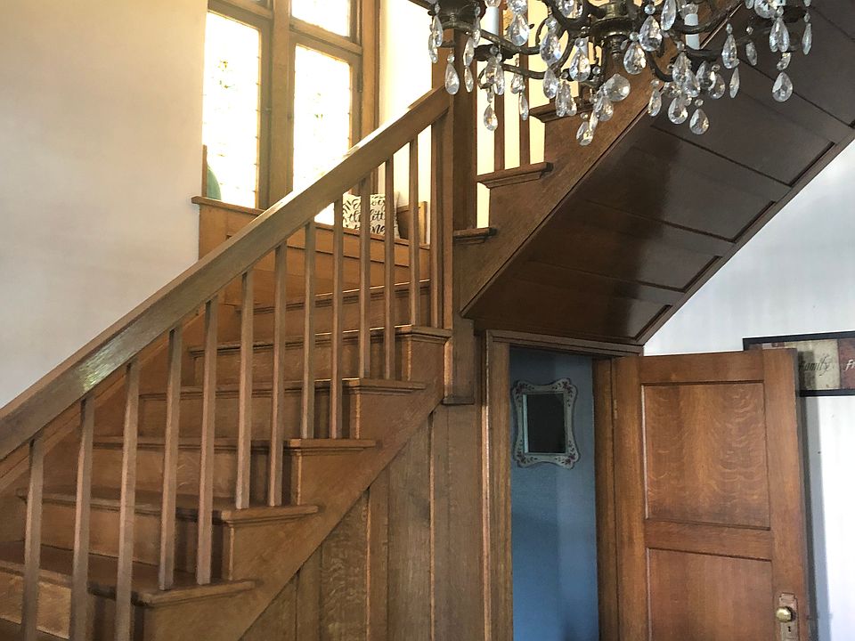 1st image of 314 S Main St