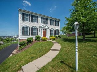 129 Springhill Dr, Oakdale, PA