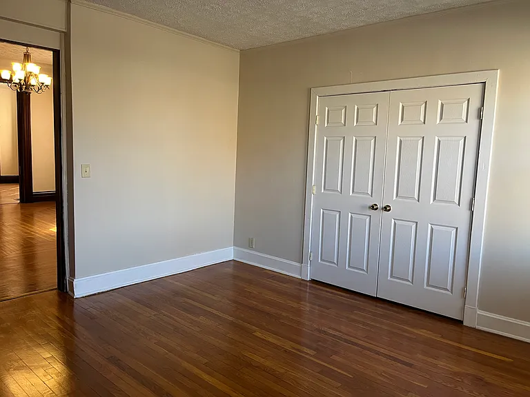 2410 Ashland Ave #1 — Photo 9
