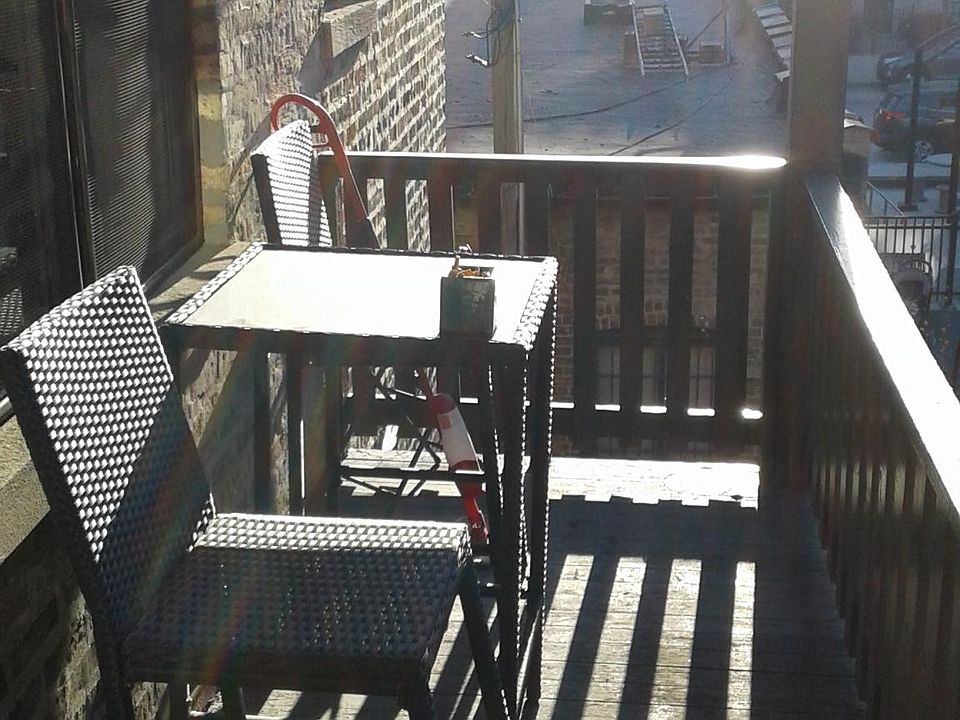 1st image of 1348 W Cornelia Ave APT 2E