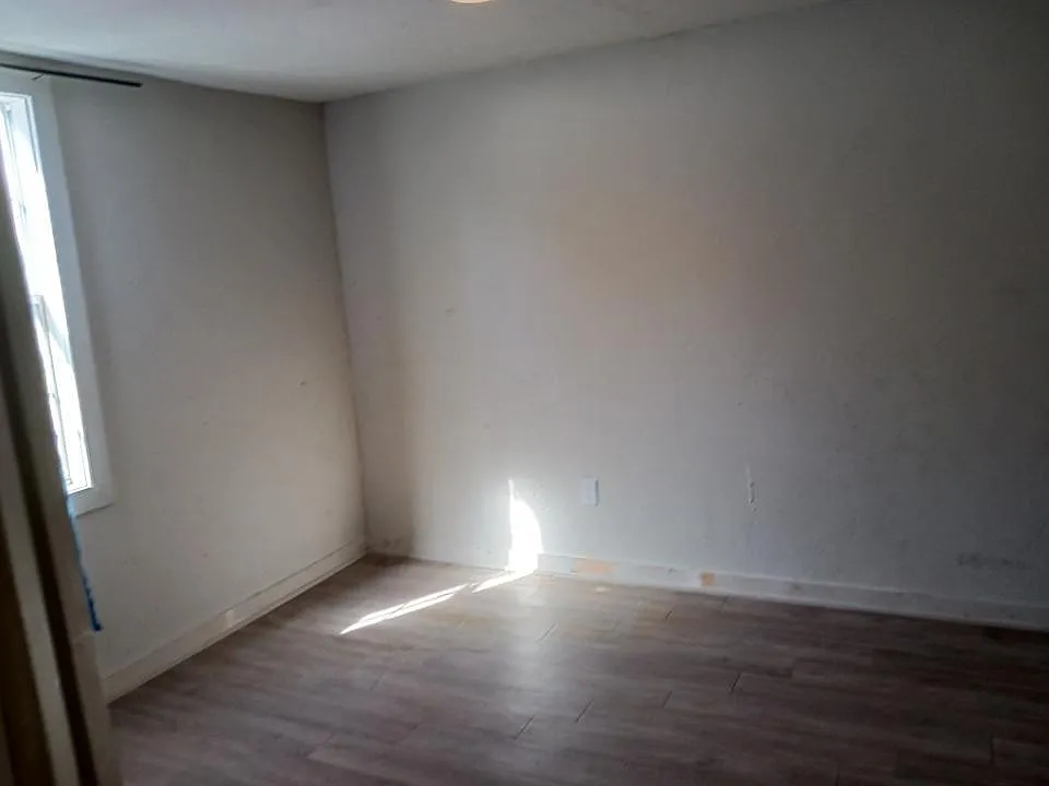 217 W Cedar St — Photo 2