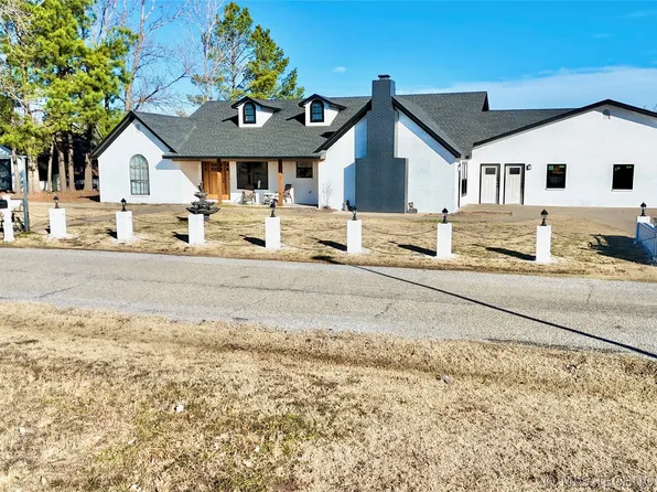 501 NW L St, Stigler, OK 74462