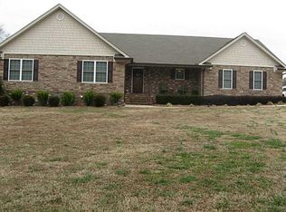 19 Highway 211 SE, Statham, GA 30666