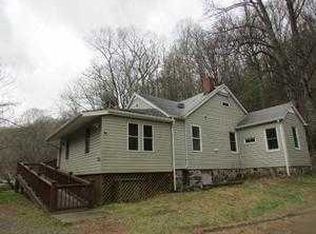 1604 Bolens Creek Rd, Burnsville, NC 28714