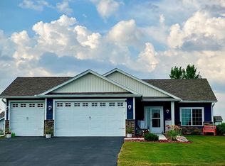 1010 Mulberry Ave NE, Montgomery, MN 56069