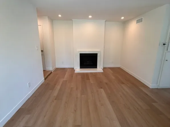 Bellagio Apartments, 11746 Bellagio Rd #2de24ce69, Los Angeles, CA 90049
