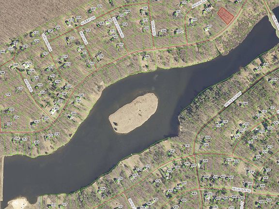 3rd image of 489 N Shore Dr